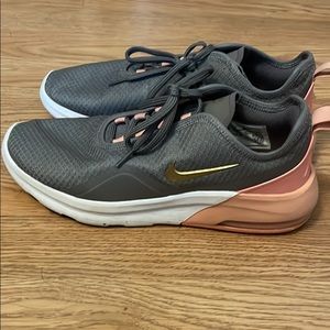 Nike athletic shoes barely worn size 9